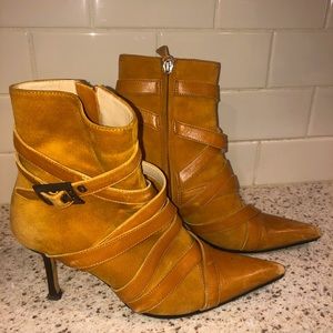 Versace buttery soft suede and leather pointy booties with buckles sz 36.5